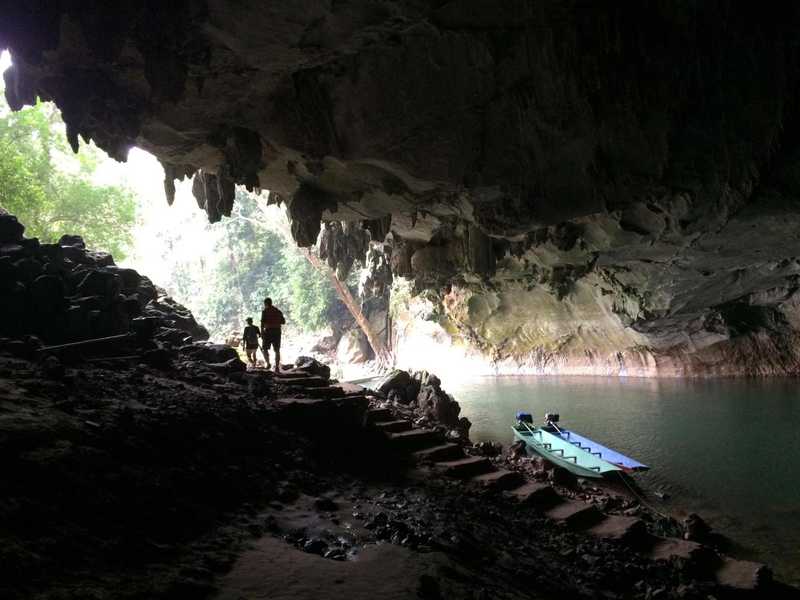 Walking back out of Konglor cave
